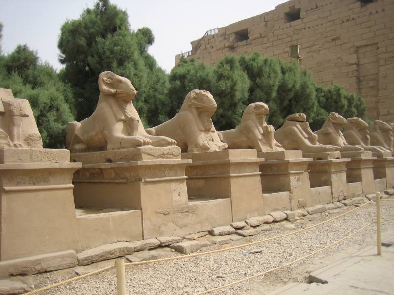 karnak02.jpg