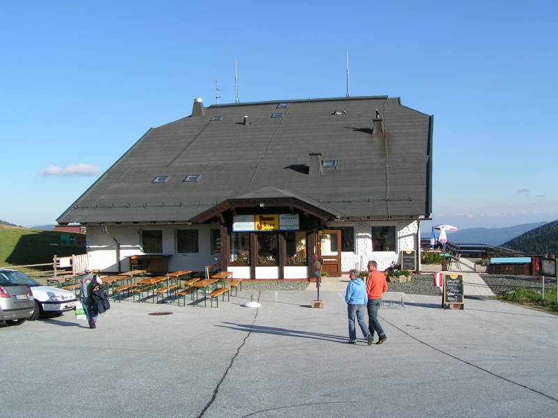 hotel01.jpg